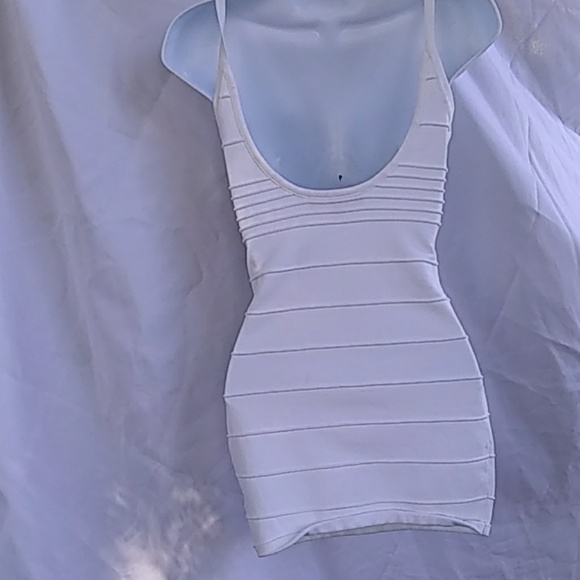 Wow couture All white mini dress - Picture 4 of 4